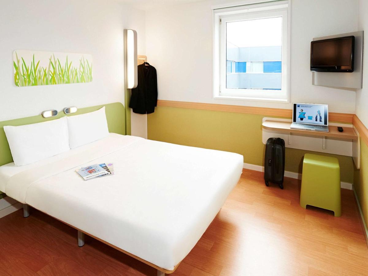 Ibis Budget Cergy St Christophe Exteriör bild