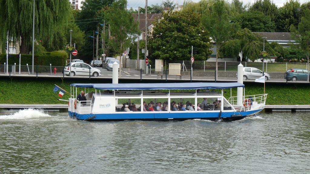 Ibis Budget Cergy St Christophe Exteriör bild