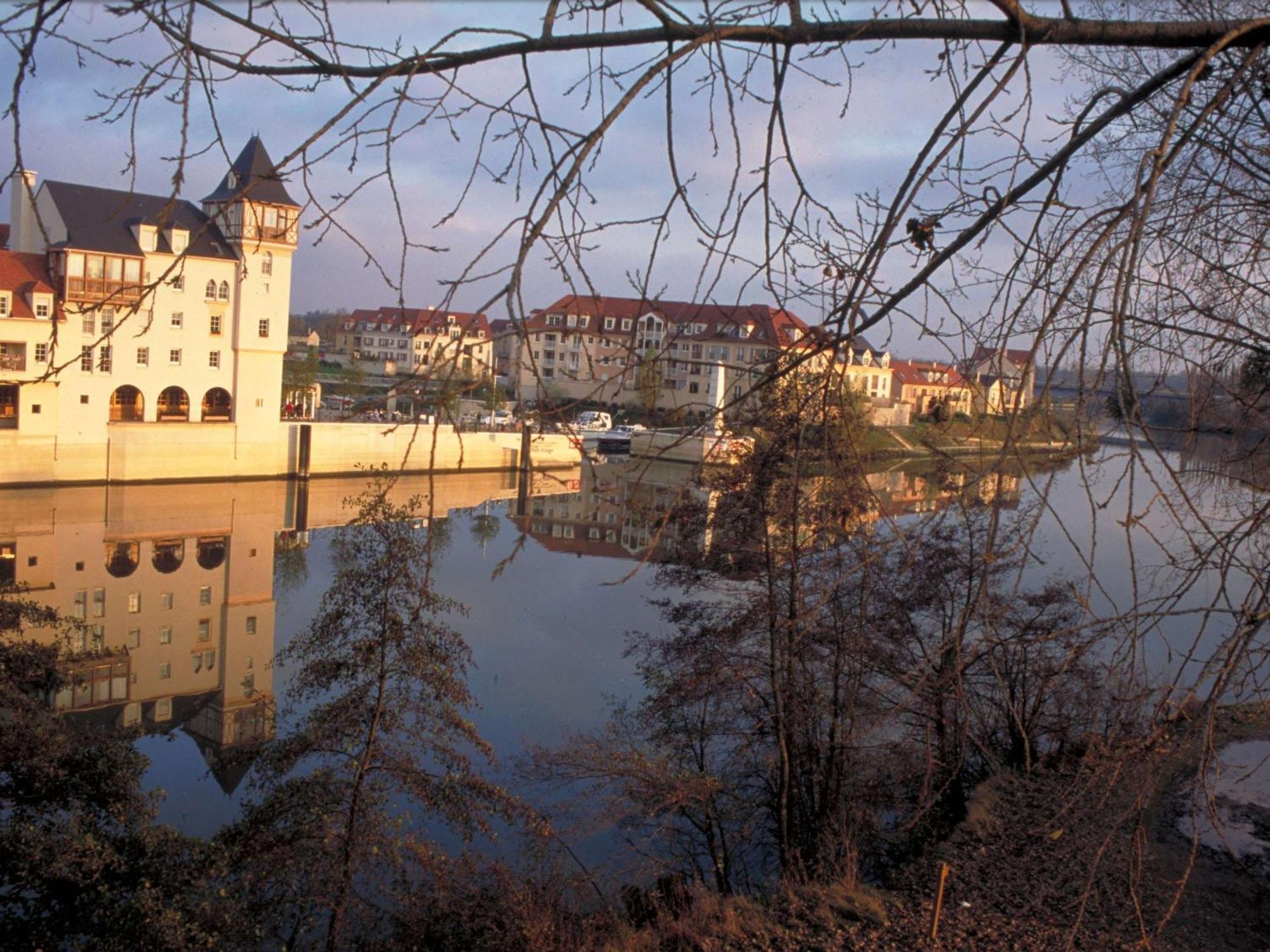 Ibis Budget Cergy St Christophe Exteriör bild