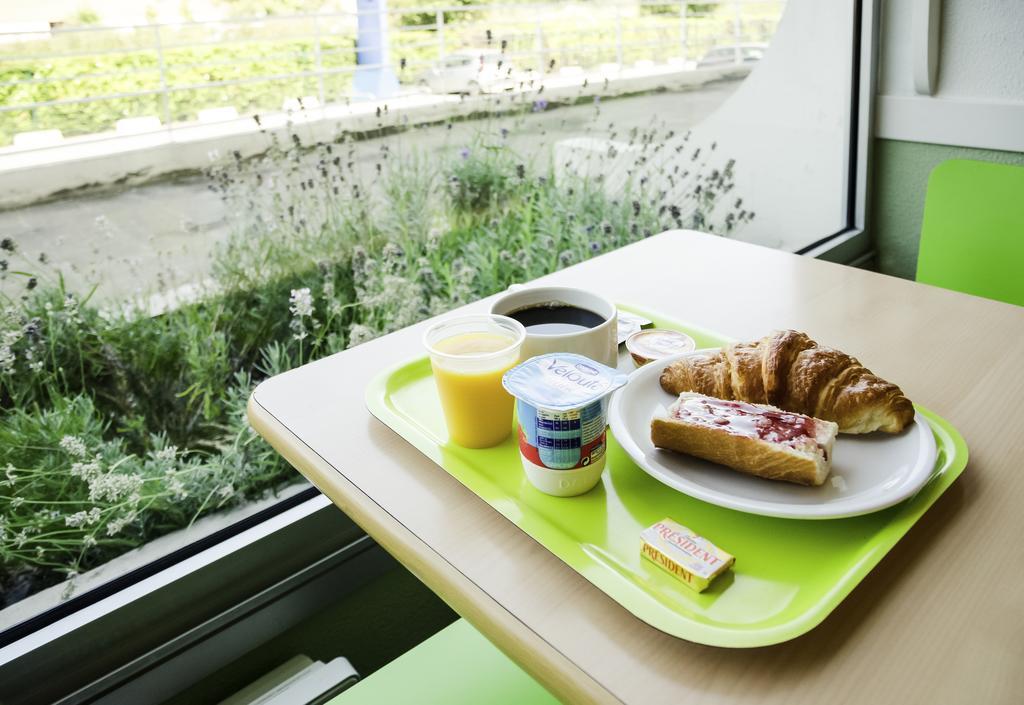 Ibis Budget Cergy St Christophe Exteriör bild