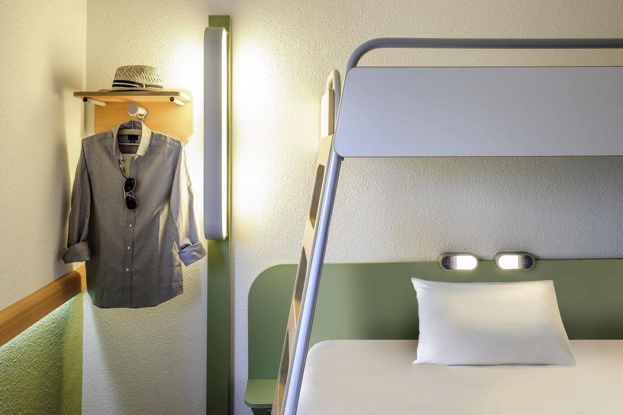 Ibis Budget Cergy St Christophe Exteriör bild