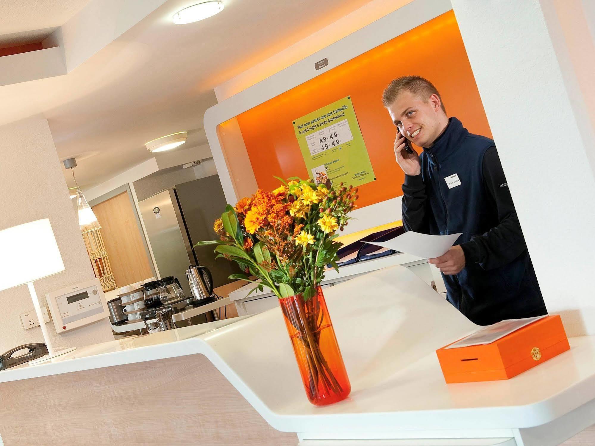 Ibis Budget Cergy St Christophe Exteriör bild