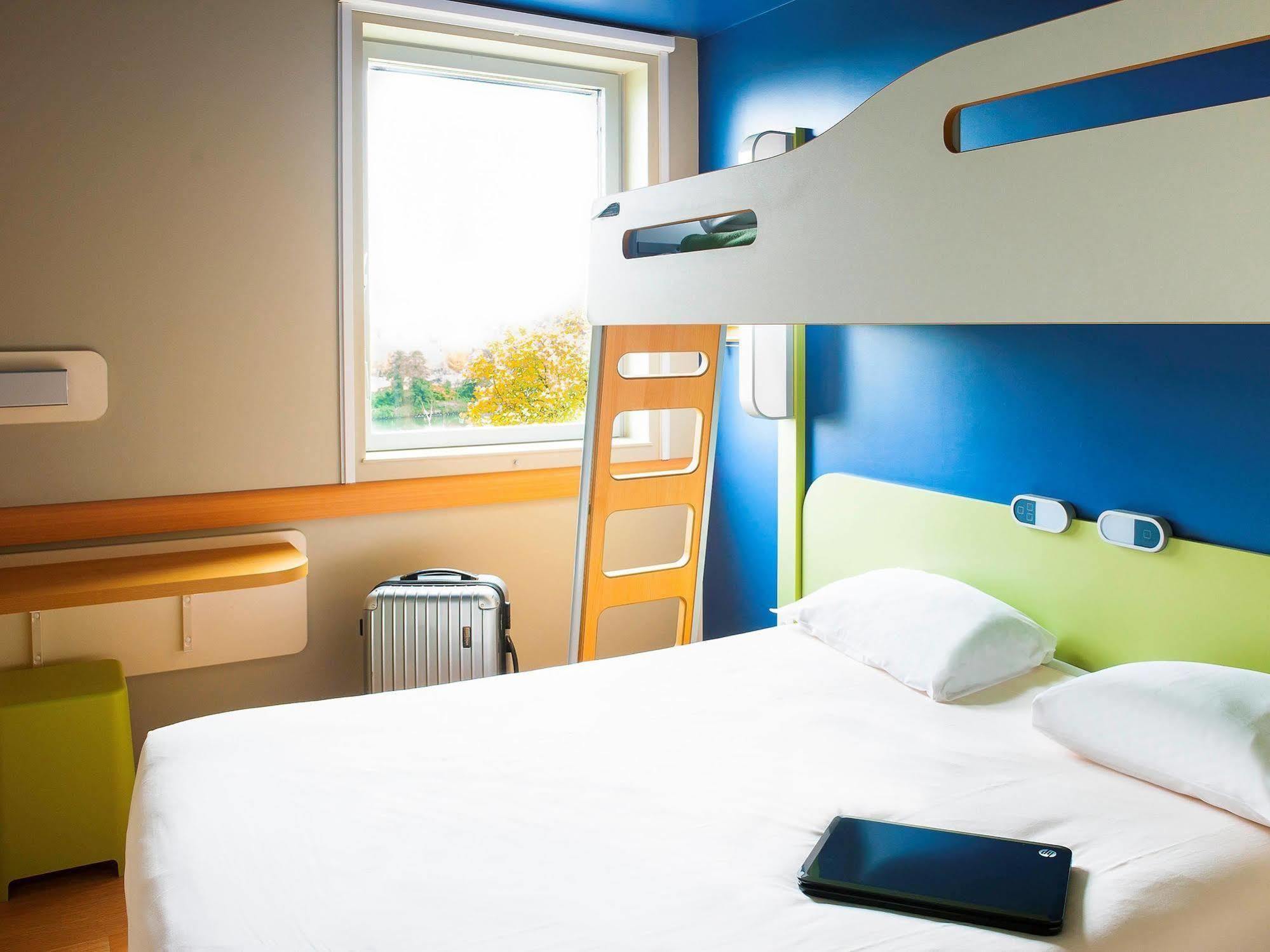 Ibis Budget Cergy St Christophe Exteriör bild